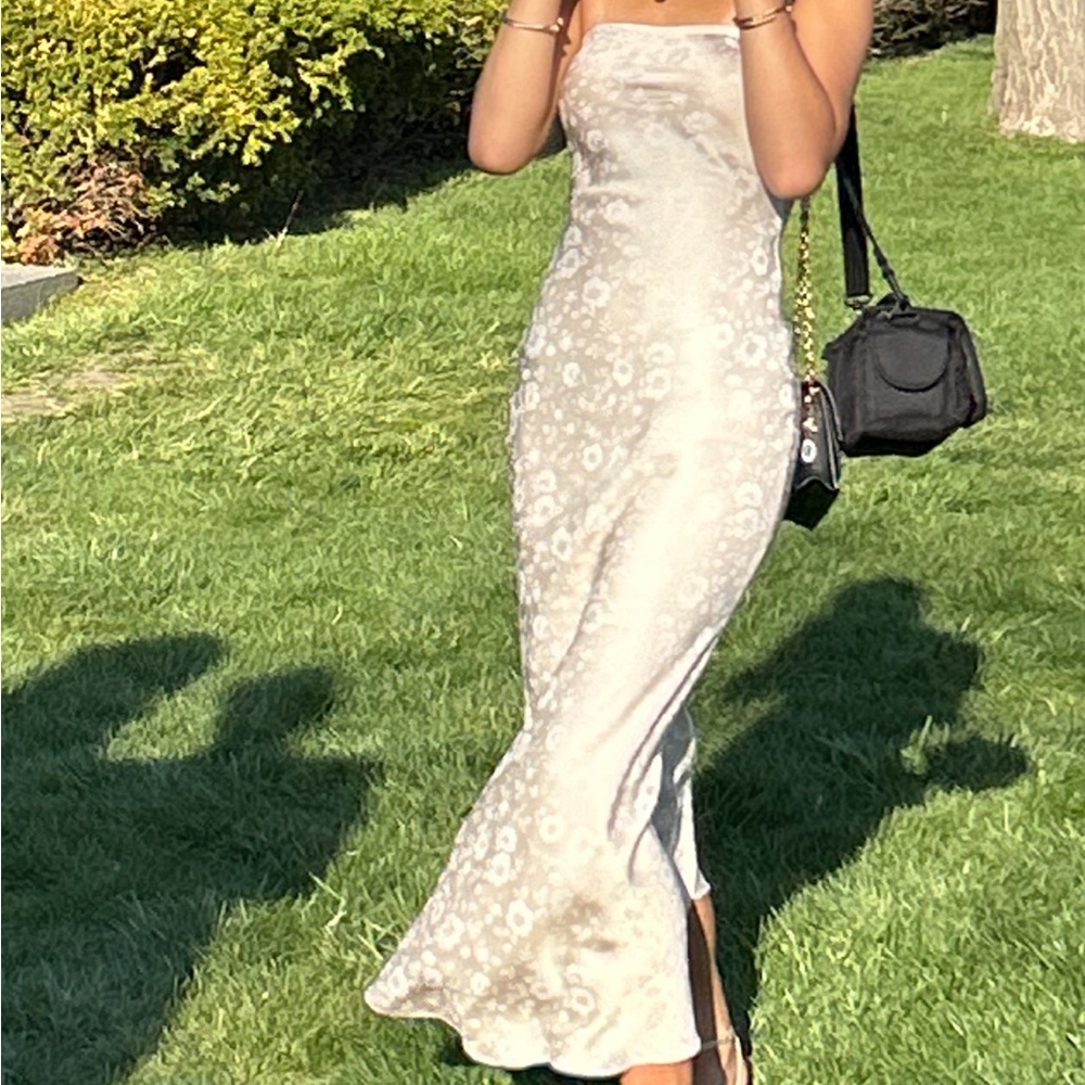 Princess Polly Strapless Floral Dress in Cream